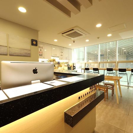 Oyo Hostel Myeongdong 1 Seoul Exterior photo