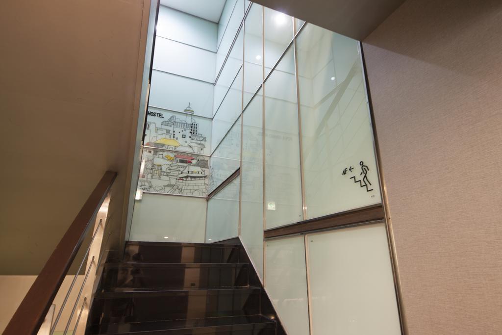 Oyo Hostel Myeongdong 1 Seoul Exterior photo